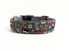Load image into Gallery viewer, Traditional Christmas Dog Collar/Lead