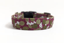 Load image into Gallery viewer, Silver Berry Dog Collar/Lead